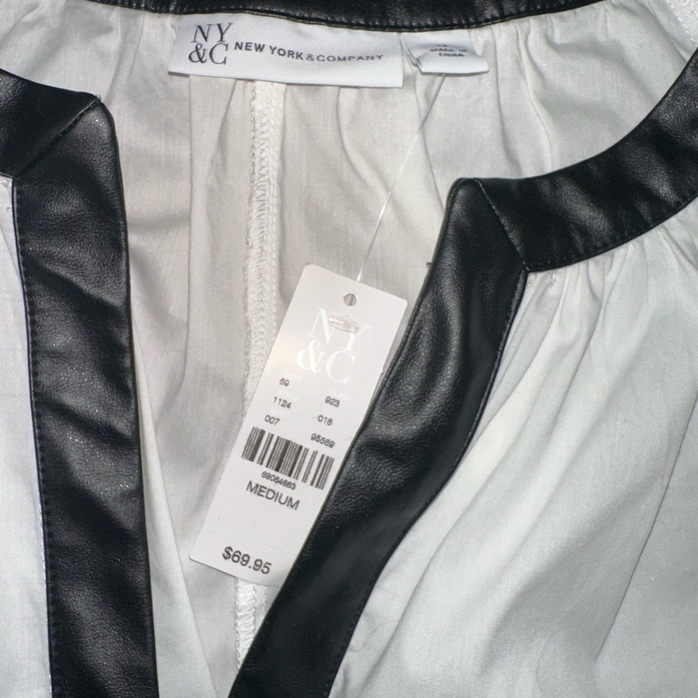 New York & Company Legacy Collection Faux Leather Piped Top M NWT - Picture 3 of 6